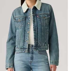 Women’s Levi's Original Sherpa trucker Jacket with Cream Collar